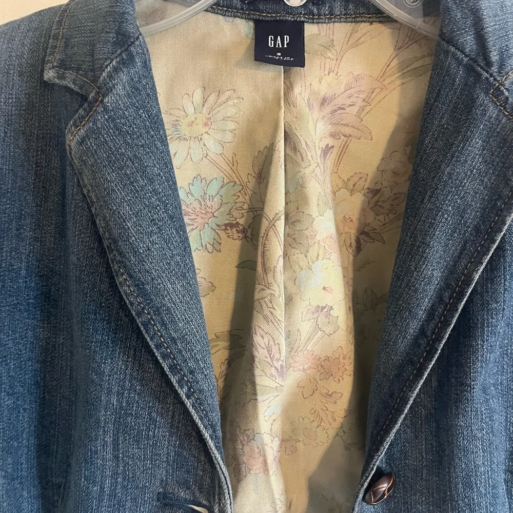 GAP Women's Denim Jacket - Blue 4 - Picture 2 of 3